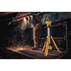 Dewalt DCL079B 20V MAX Cordless Tripod Light (Tool Only) -Clothing and Gear Sales Shop dewndcl079b f