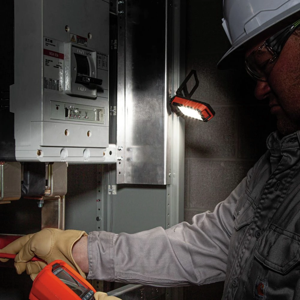 Klein Tools 56403 Rechargeable 460 Lumen Cordless Personal LED Worklight 10 Klein Tools 56403 Rechargeable 460 Lumen Cordless Personal LED Worklight - Image 10