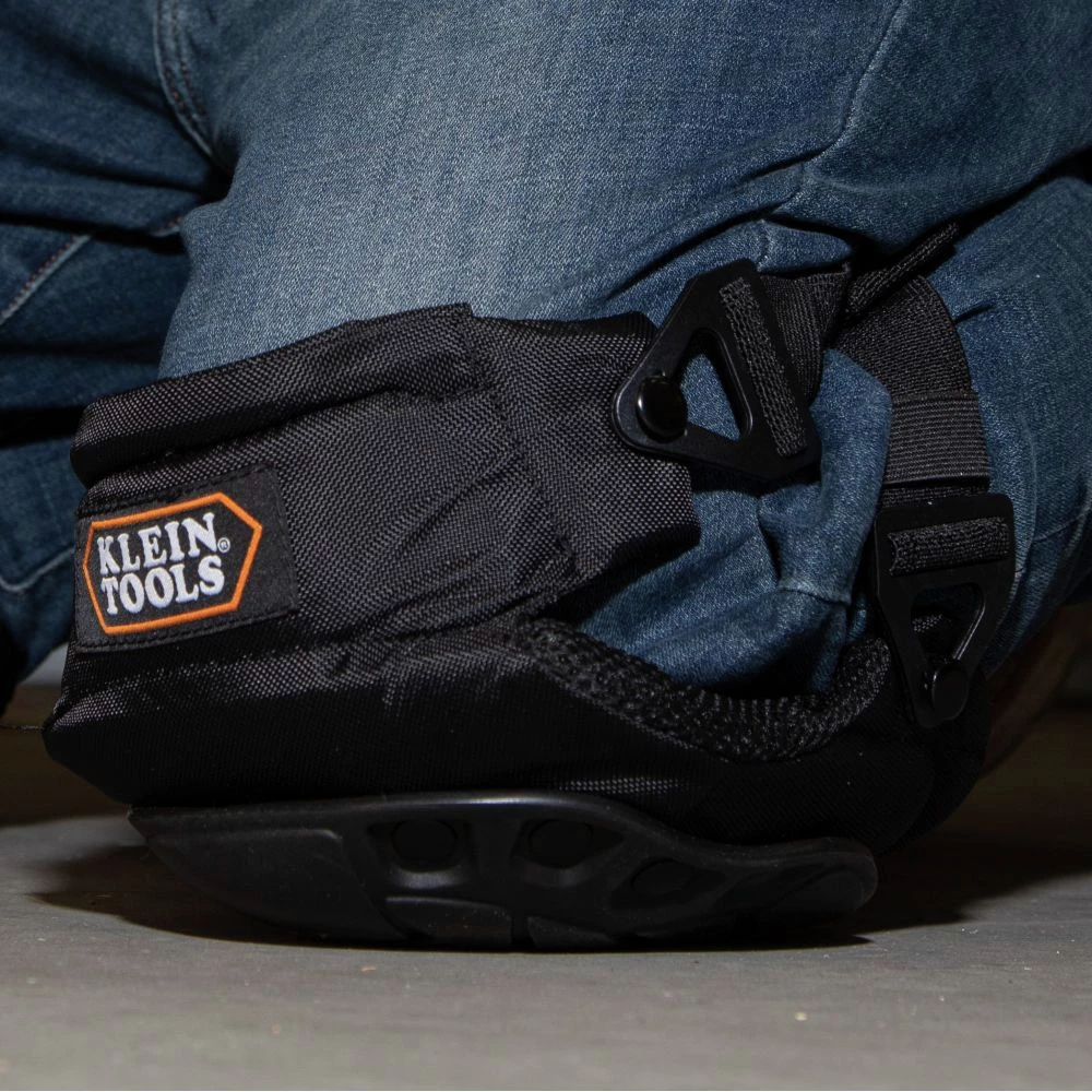 Klein Tools 60344 Hinged Gel Knee Pads 4 Klein Tools 60344 Hinged Gel Knee Pads - Image 4
