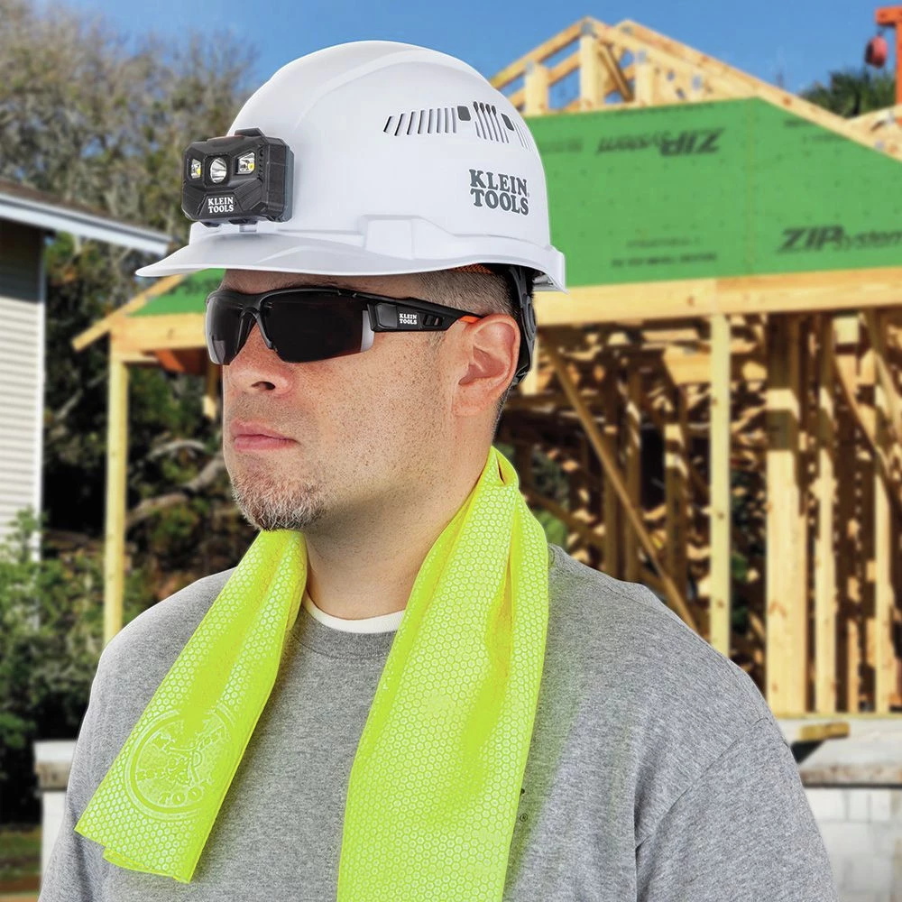 Klein Tools 60486 Cooling PVA Towel - High-Visibility Yellow (2-Pack) 6 Klein Tools 60486 Cooling PVA Towel - High-Visibility Yellow (2-Pack) - Image 6