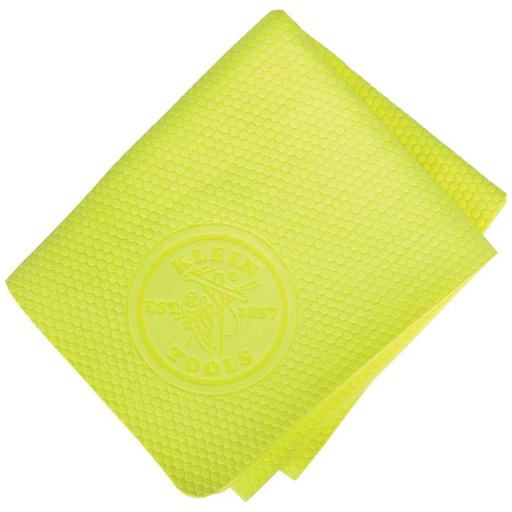 Klein Tools 60486 Cooling PVA Towel - High-Visibility Yellow (2-Pack) 4 Klein Tools 60486 Cooling PVA Towel - High-Visibility Yellow (2-Pack) - Image 4
