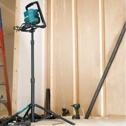 Makita DML805 18V LXT Cordless/Corded LED Flood Light (Tool Only) -Clothing and Gear Sales Shop mktndml805 d